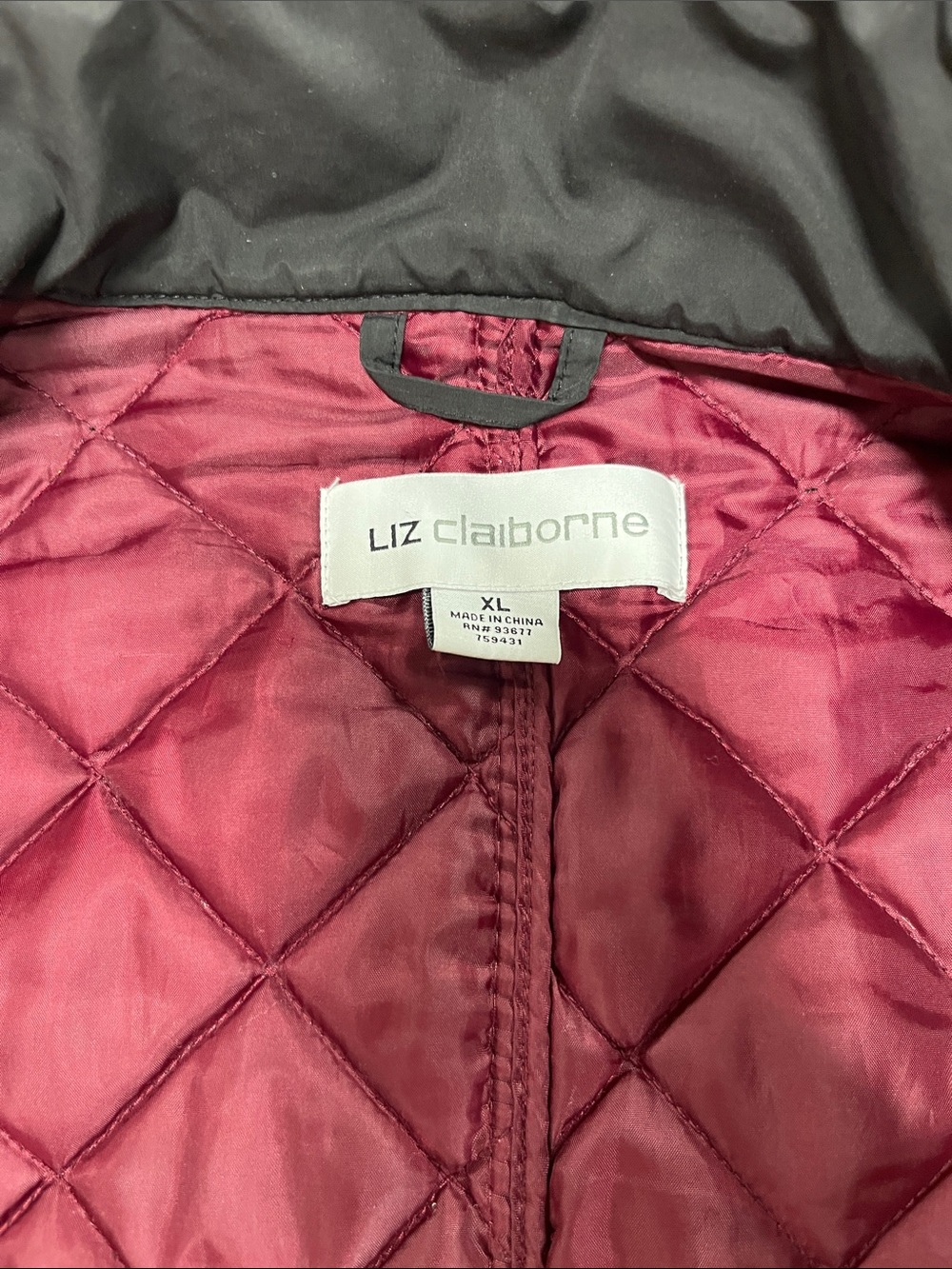 Liz Claiborne Black Quilted Puffer Coat with Burgundy Lining - Picture 2 of 2